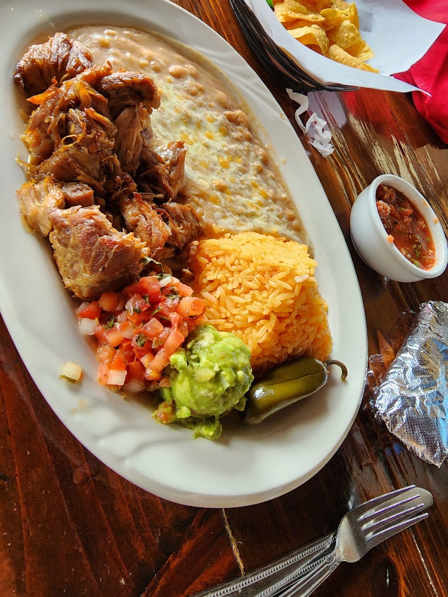 Hacienda On The Lake-8